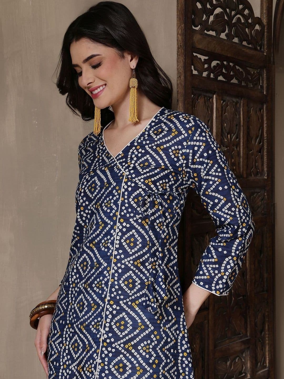 Kalphem Women Bandhani Printed Indigo Kurta thumbnail 6
