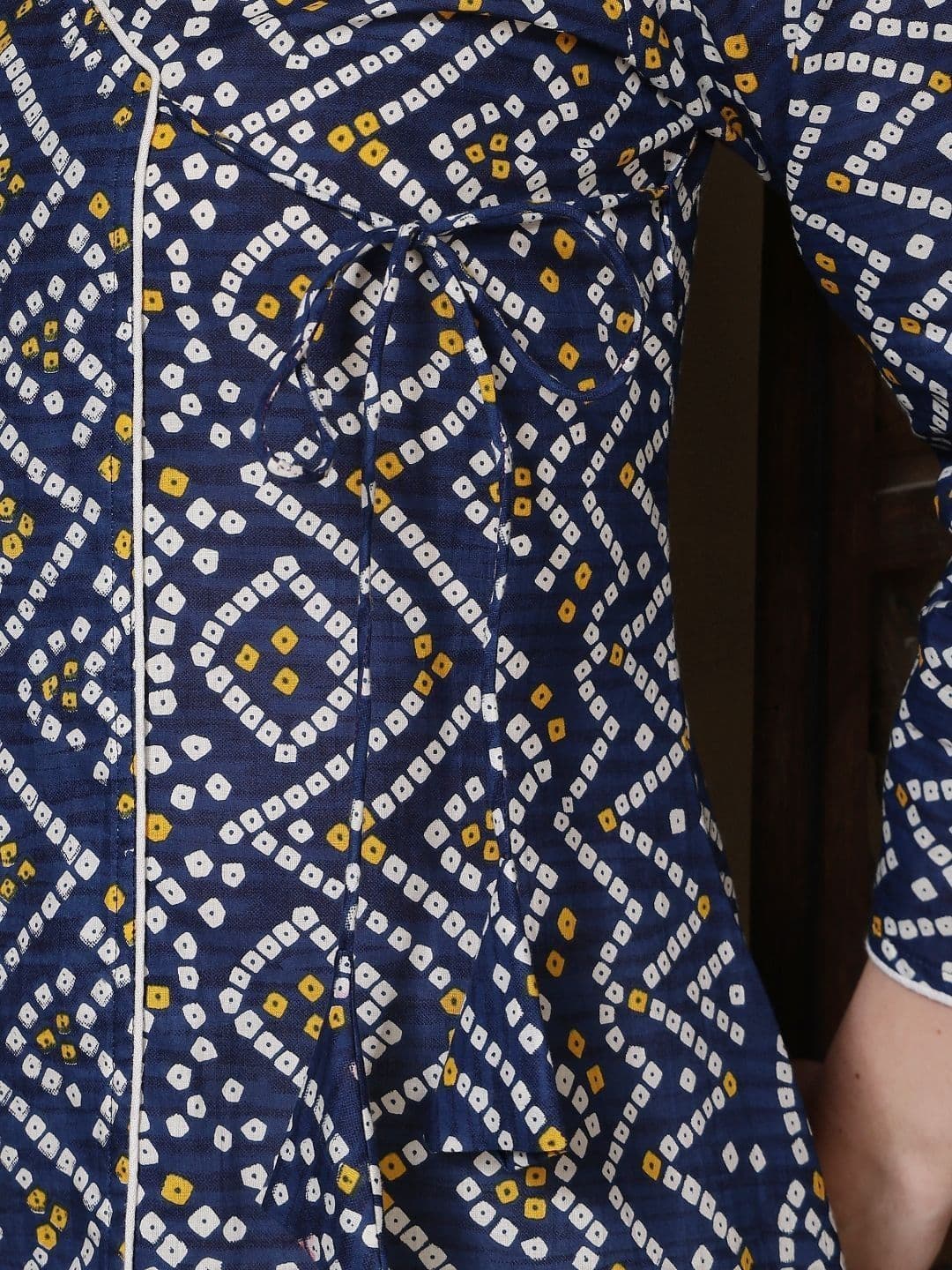 Kalphem Women Bandhani Printed Indigo Kurta thumbnail 2