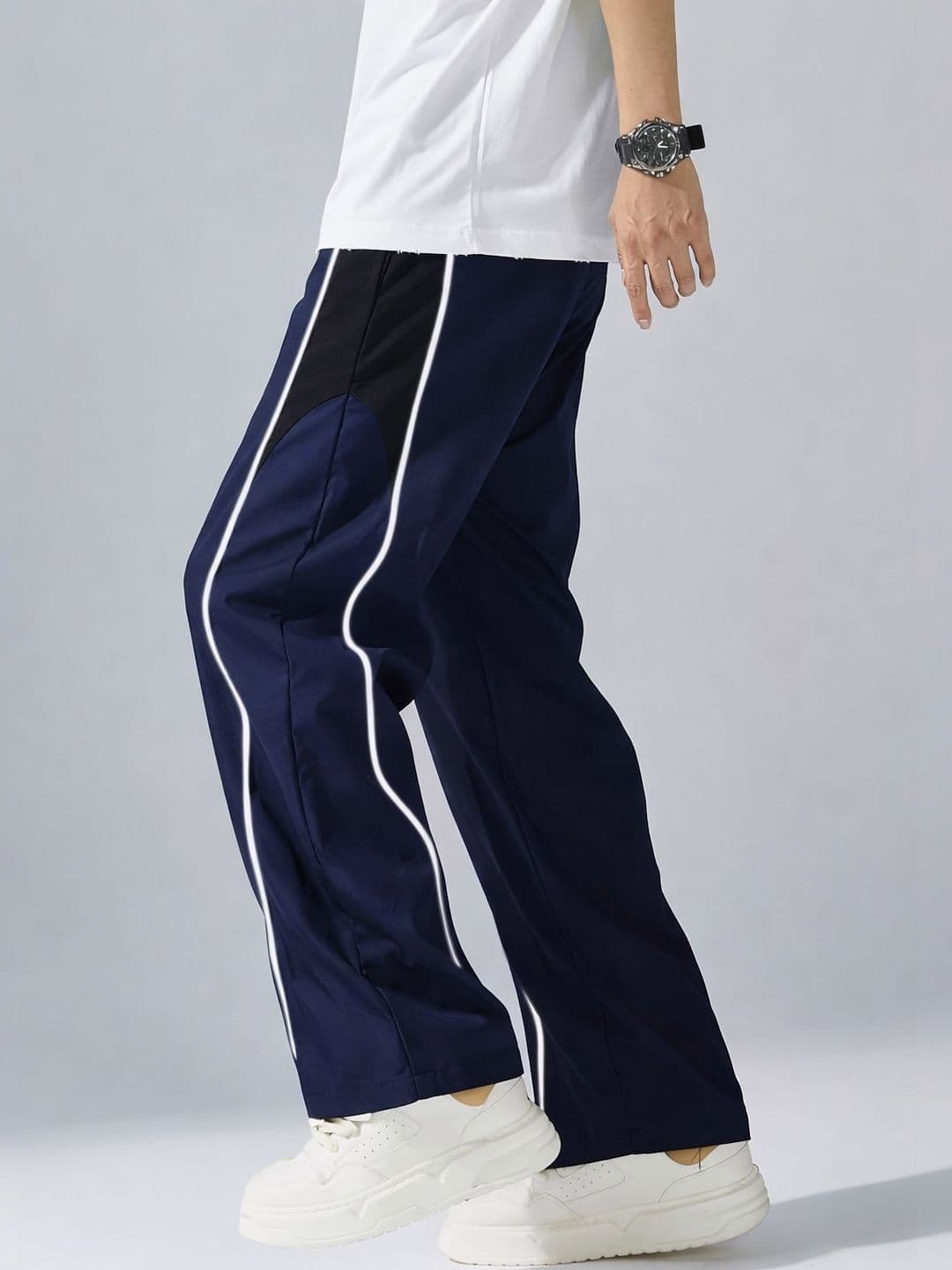 QUTUN Men Straight Fit Geometric Rapid-Dry Training Track Pants thumbnail 3