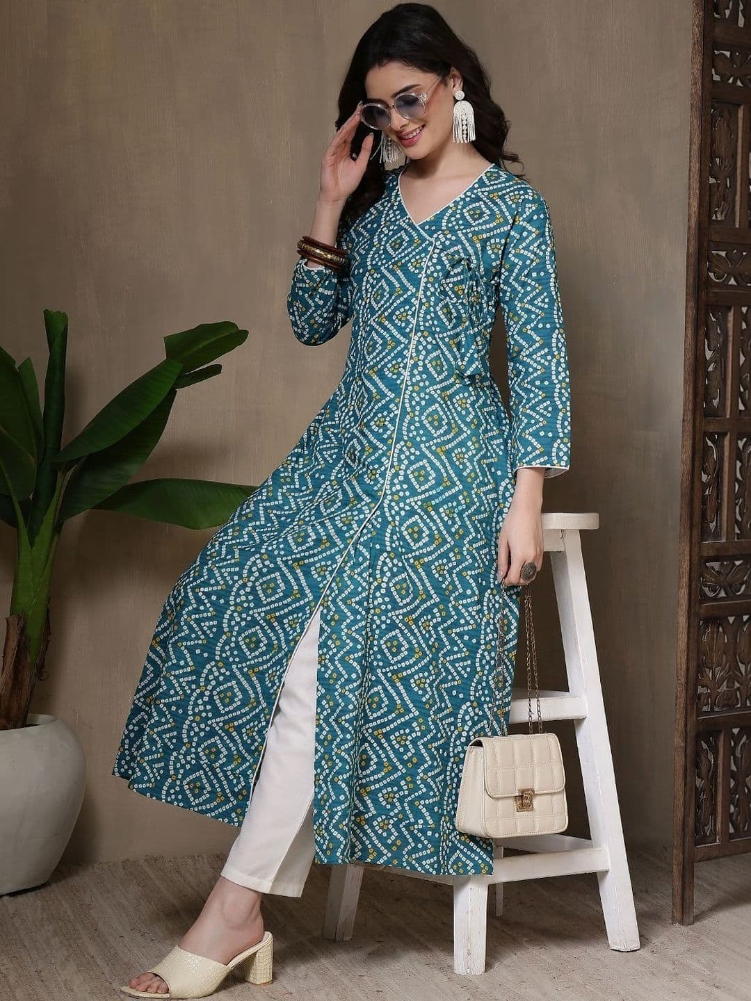 Kalphem Women Bandhani Printed Indie Prints Anarkali Kurta thumbnail 4