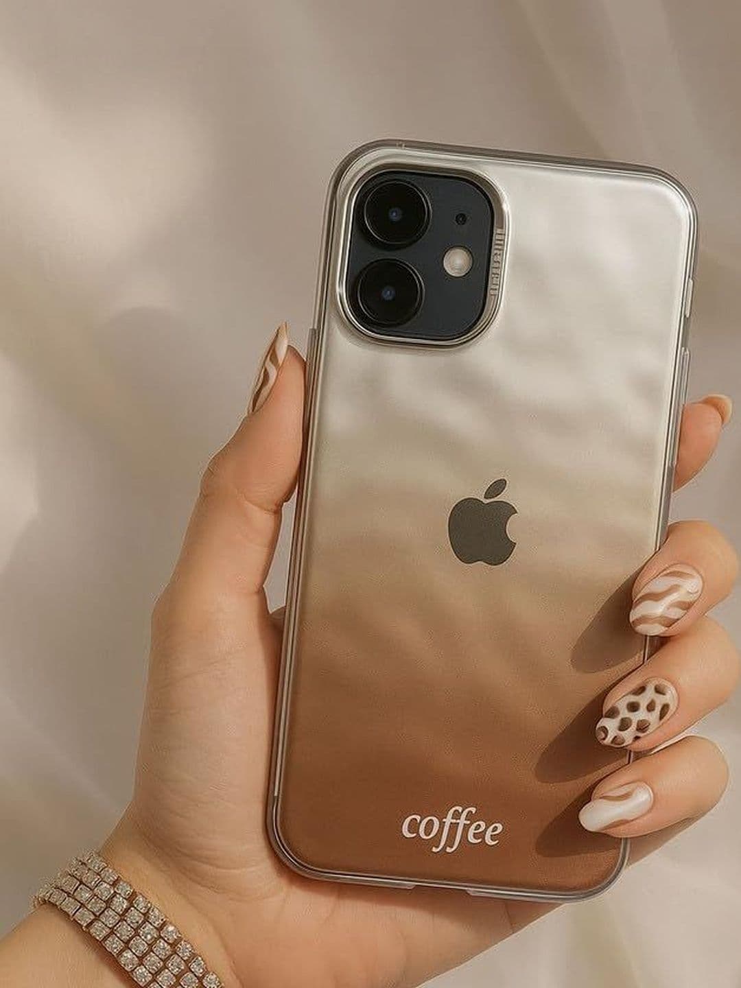 COVERLY Solid Printed iPhone 11 Back Case Mobile Accessories thumbnail 3