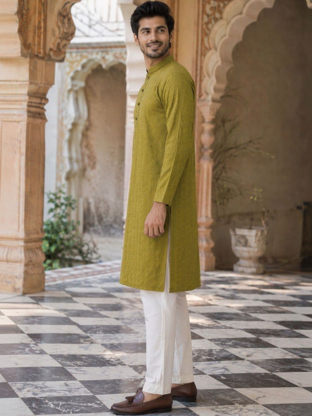HERE&NOW Men Kurta thumbnail 4