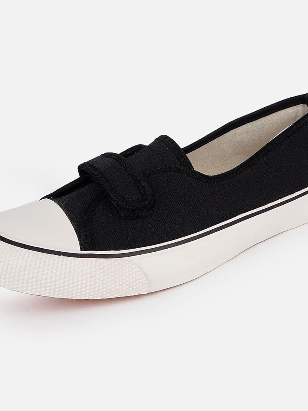 Roadster Women Black Casual Shoes thumbnail 6