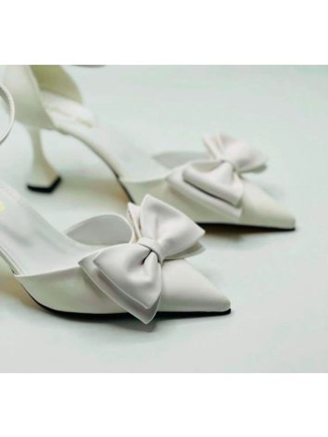 Qismat Party Slim Heeled Pumps with Bows thumbnail 5