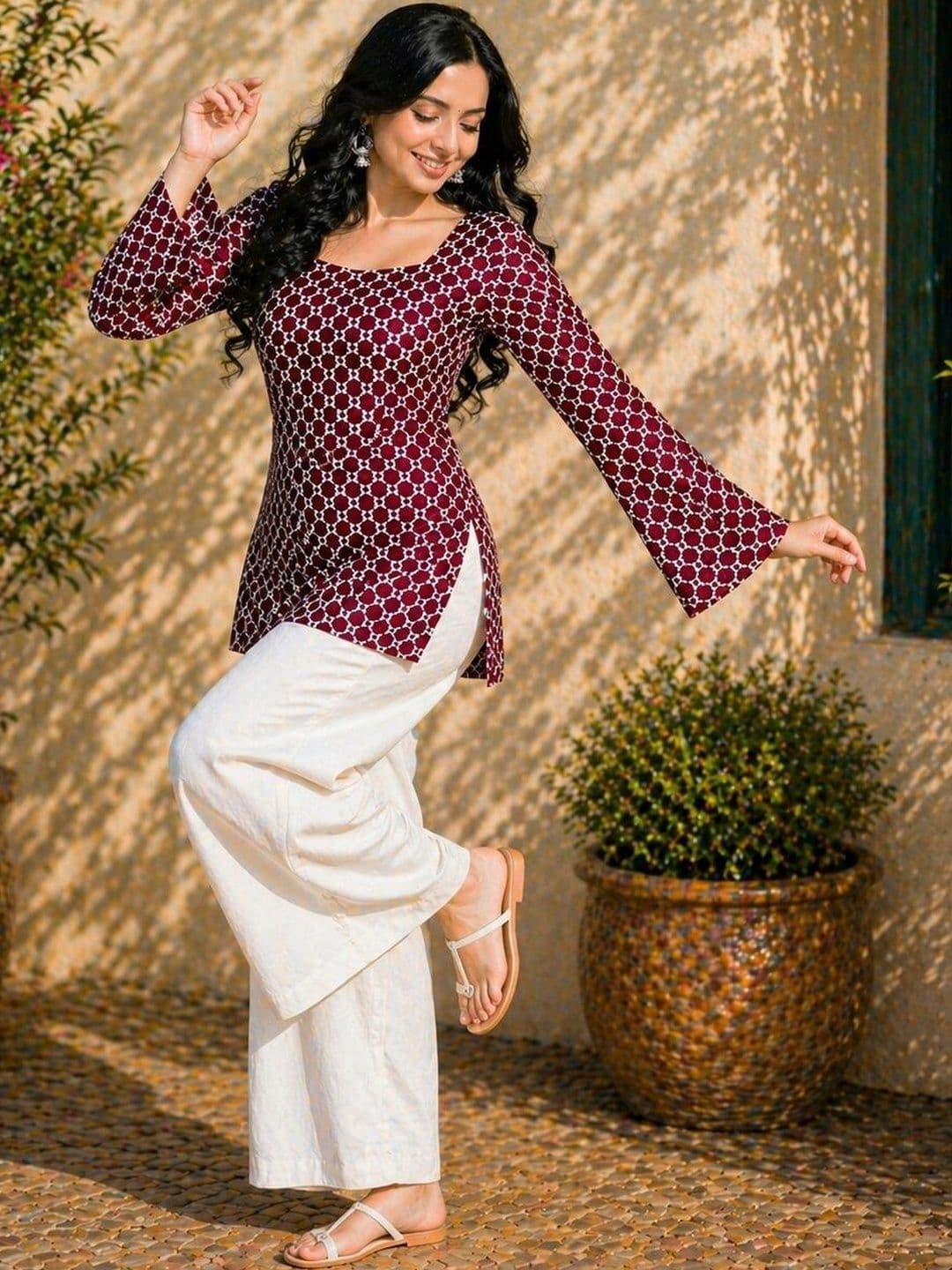 METAFAB Geometric Printed Square Neck Flared Sleeves Pure Cotton Kurti thumbnail 5