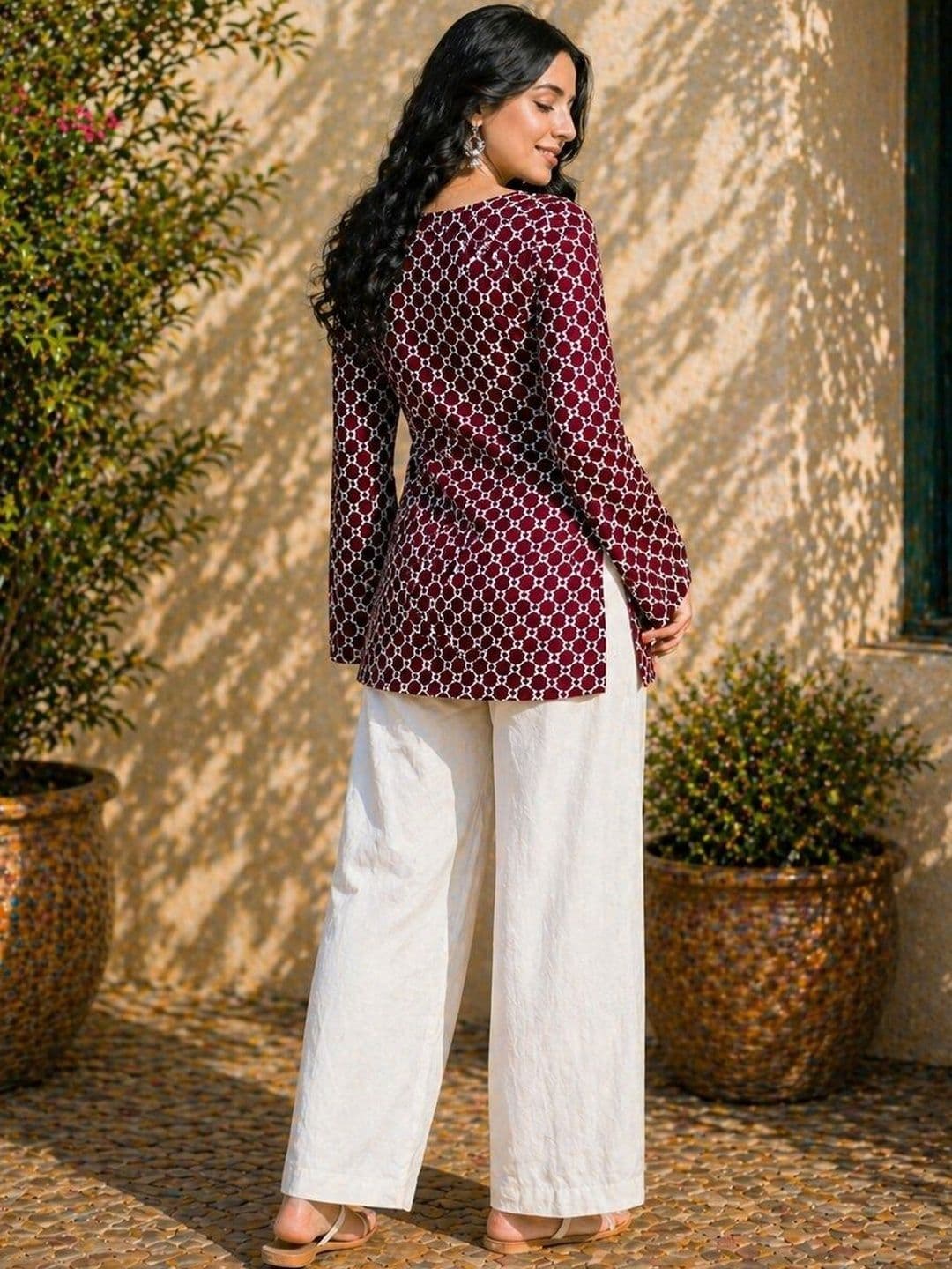METAFAB Geometric Printed Square Neck Flared Sleeves Pure Cotton Kurti thumbnail 3