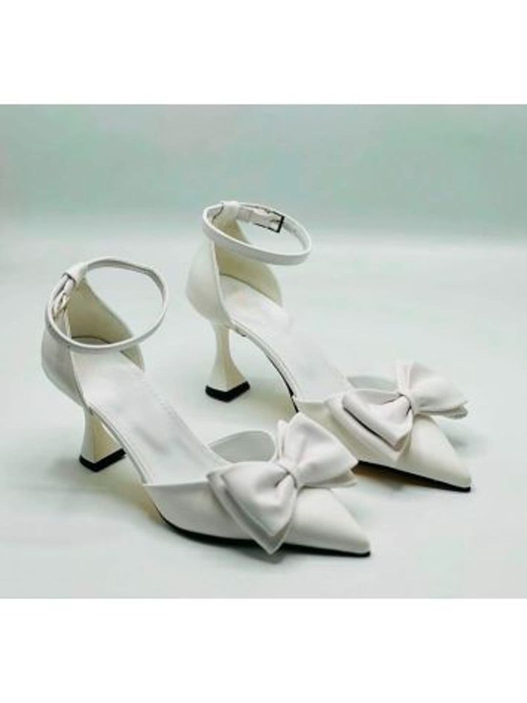 Qismat Party Slim Heeled Pumps with Bows thumbnail 2