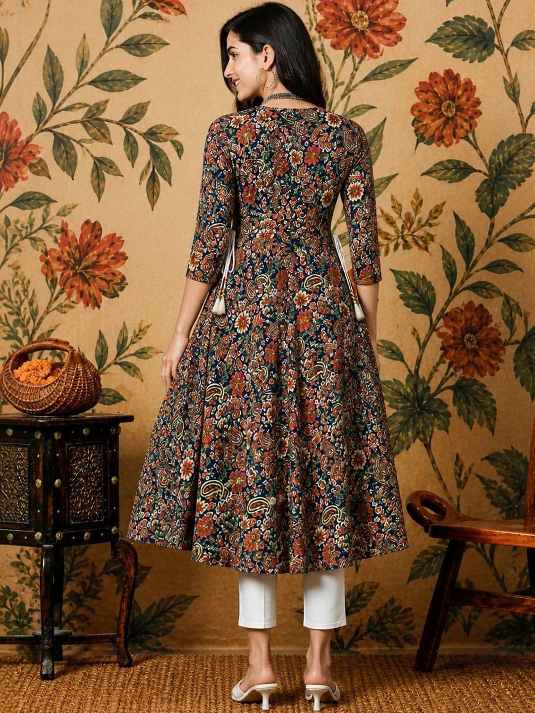 Anouk Mirage Floral Printed Indie Prints Anarkali Kurta thumbnail 5