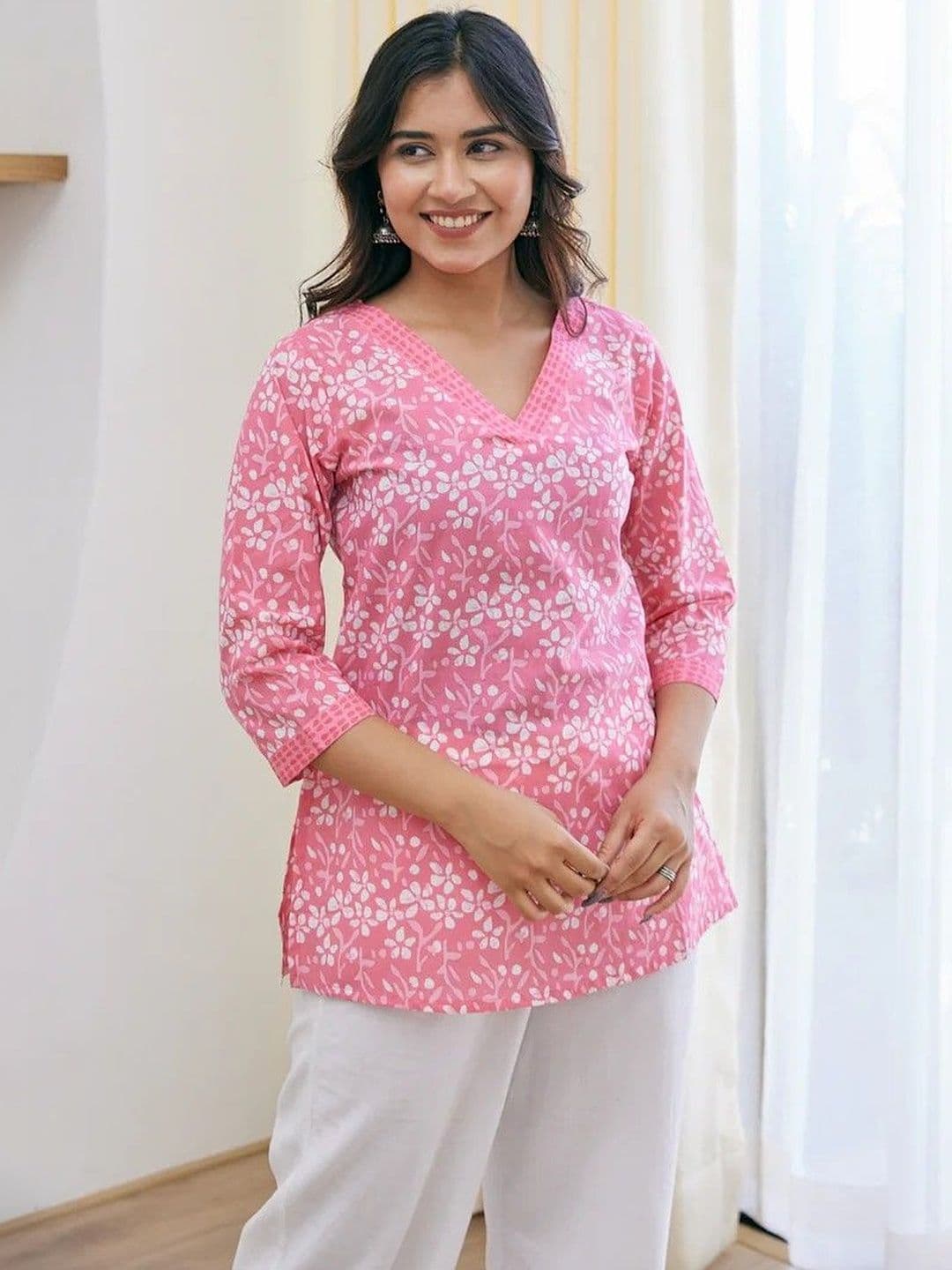 JEMCY Women Floral Printed Floral Kurta thumbnail 5