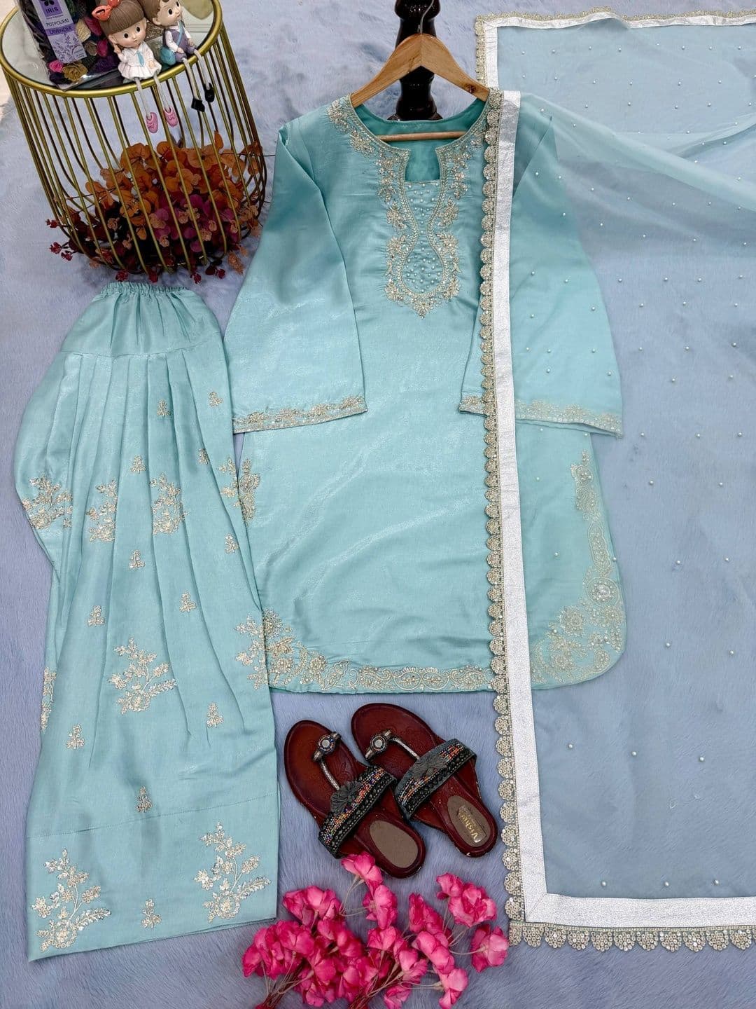 HERINK FASHION Women Ethnic Motifs Embroidered Regular Thread Work Raw Silk Kurta with Palazzos & With thumbnail 3