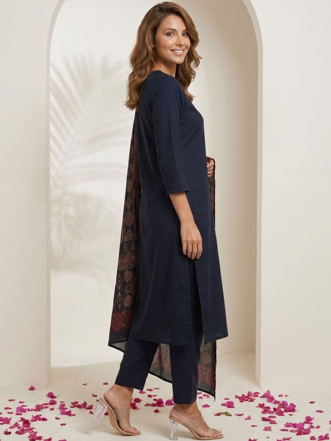 Fabmoha Ethnic Motifs Printed Dupatta thumbnail 3