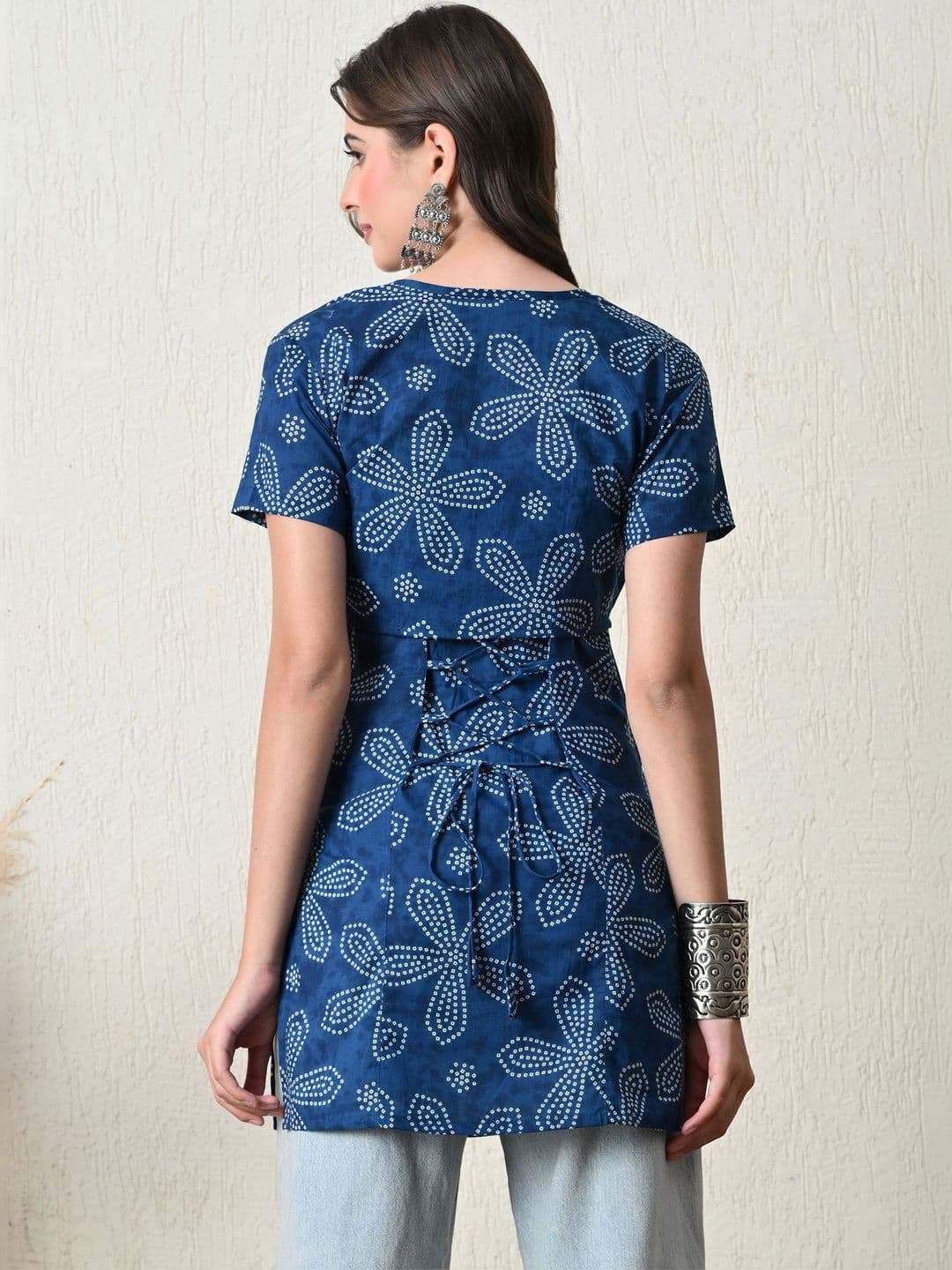 Anouk Rustic Floral Printed V-Neck Pure Cotton Empire Kurti thumbnail 2