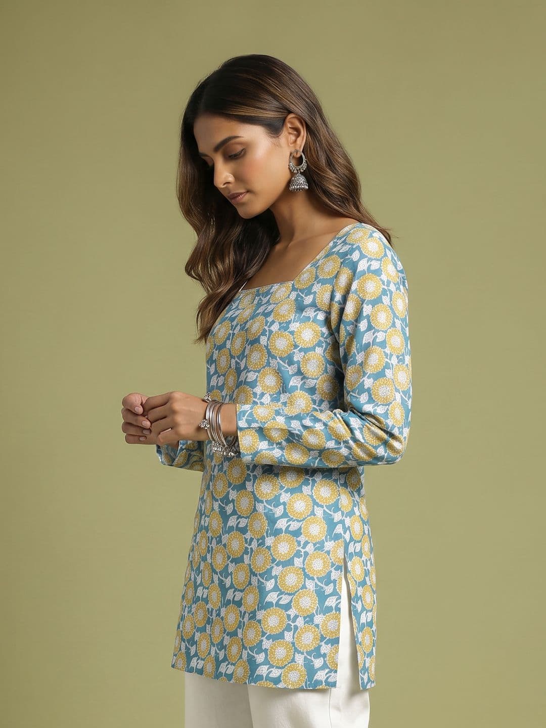 Anouk Floral Printed Pure Cotton Kurti thumbnail 2