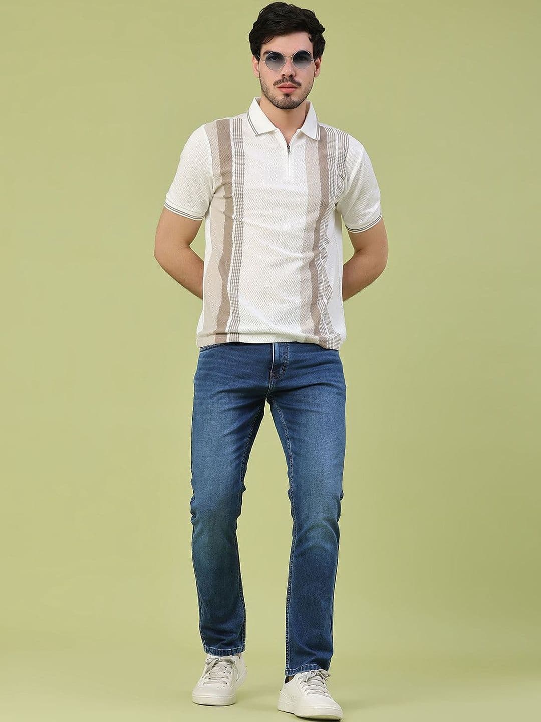 V-Mart Men Skinny Fit Mid-Rise Light Fade Jeans thumbnail 3