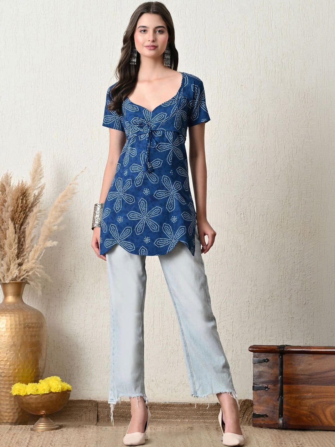 Anouk Rustic Floral Printed V-Neck Pure Cotton Empire Kurti thumbnail 5