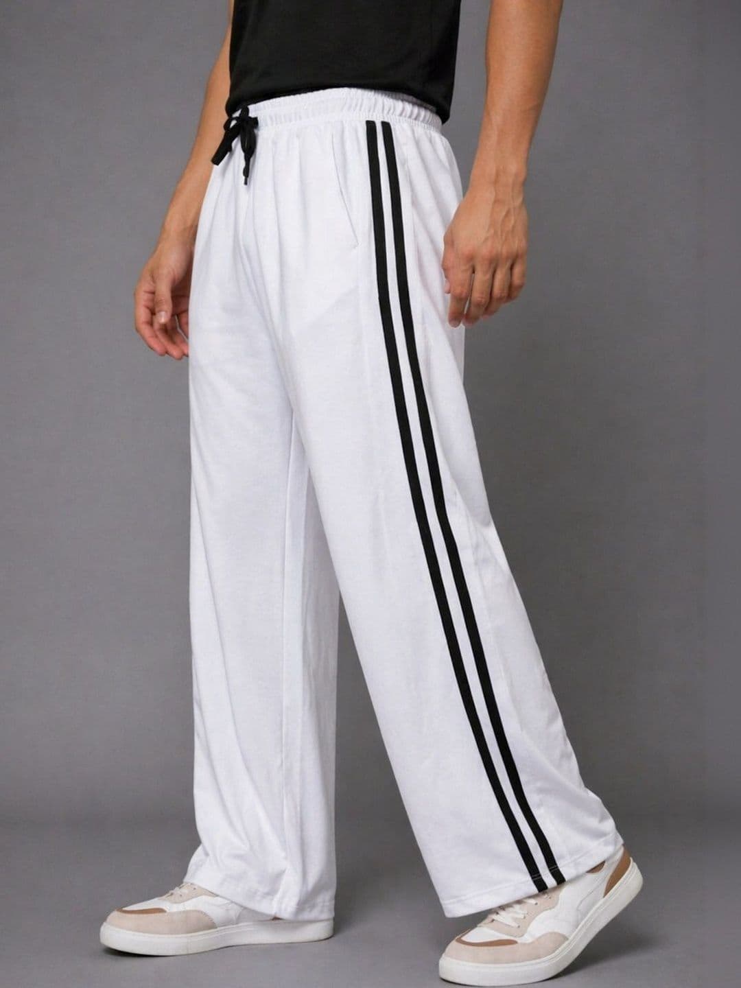Roadster Men Relaxed Fit Training Track Pants thumbnail 2