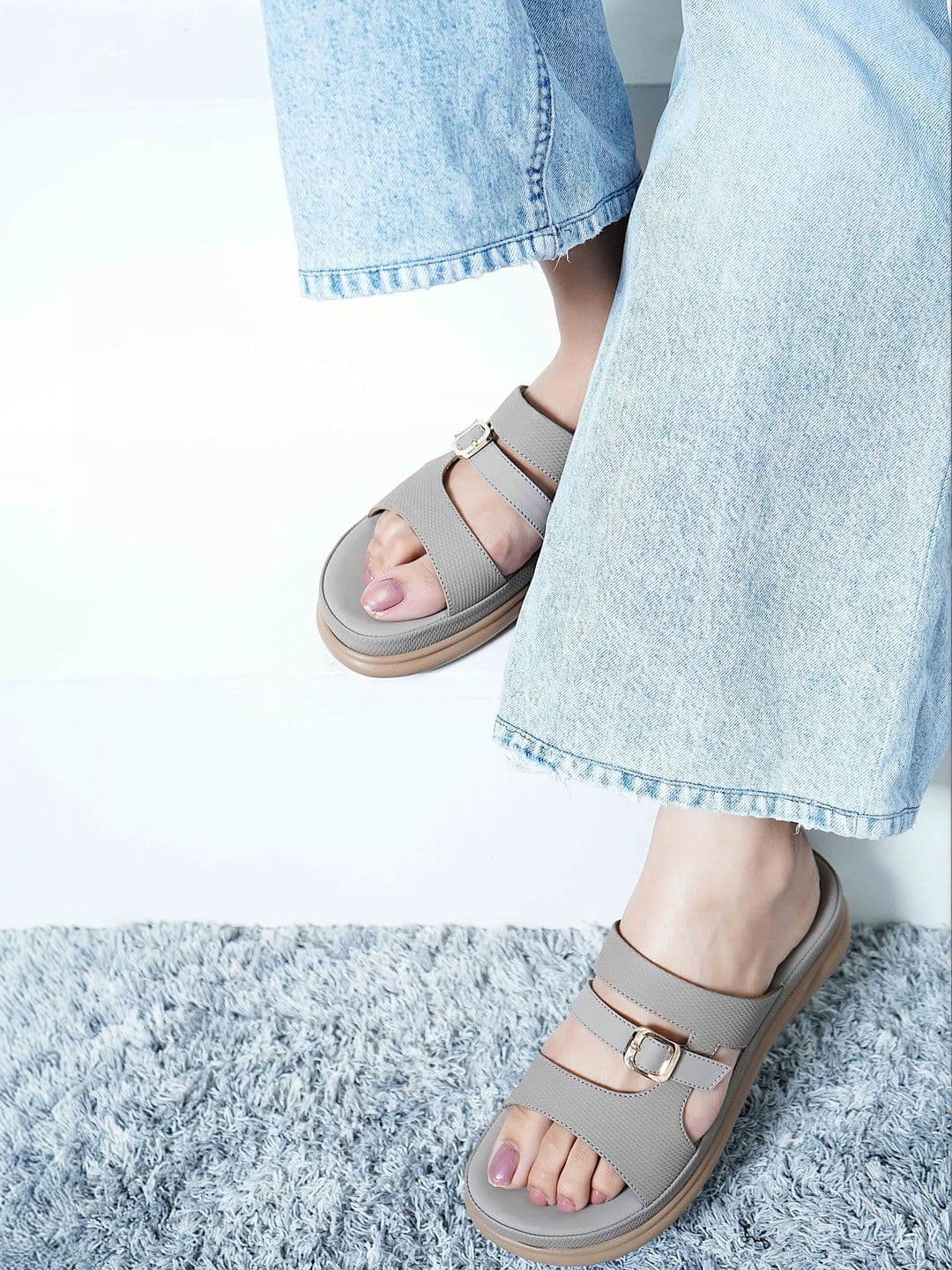 Shoeluxe Textured Flatform Sandals with Buckles thumbnail 5