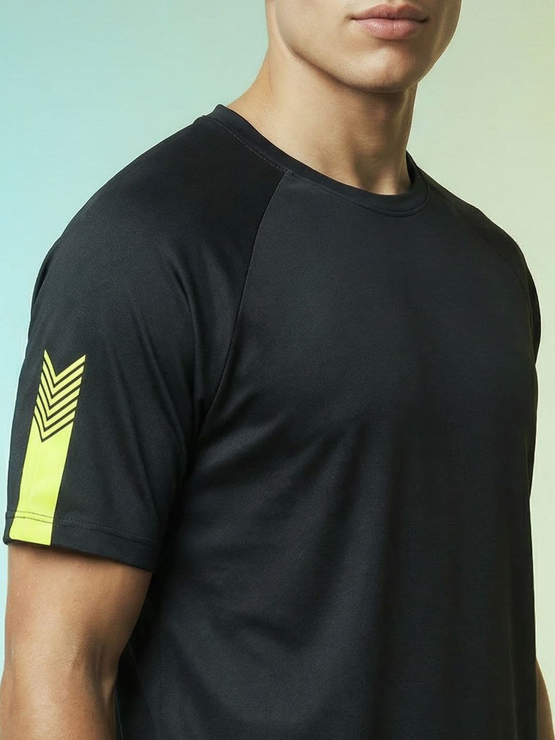 HRX by Hrithik Roshan Rapid Dry Training or Gym T-shirt thumbnail 6