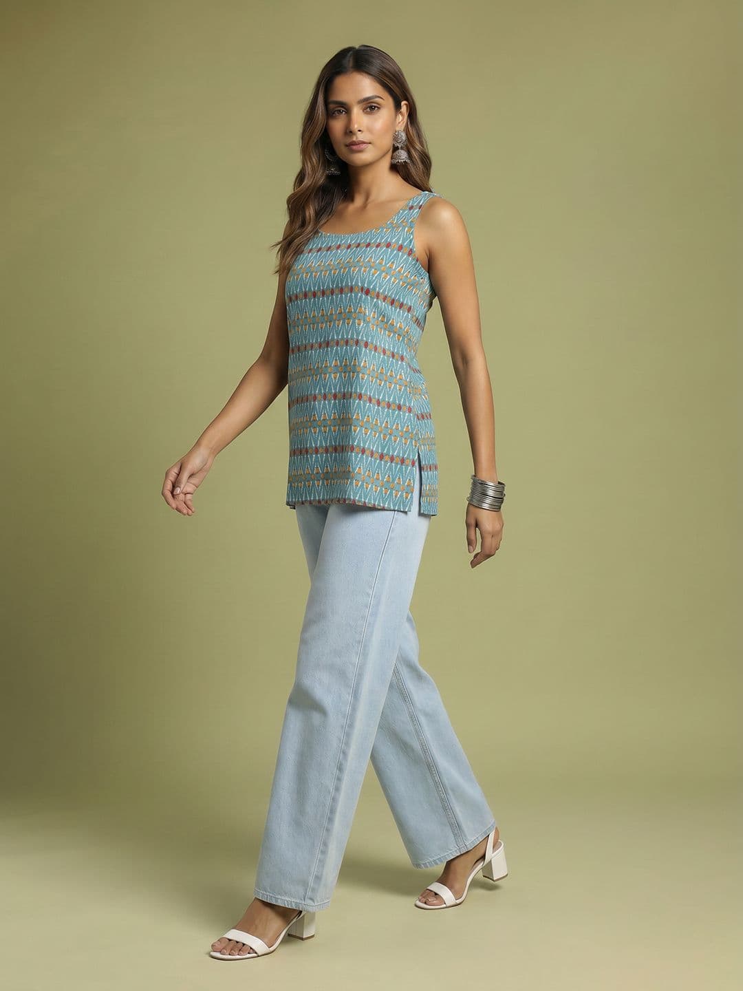 Anouk Abstract Printed Pure Cotton Straight Kurti thumbnail 2