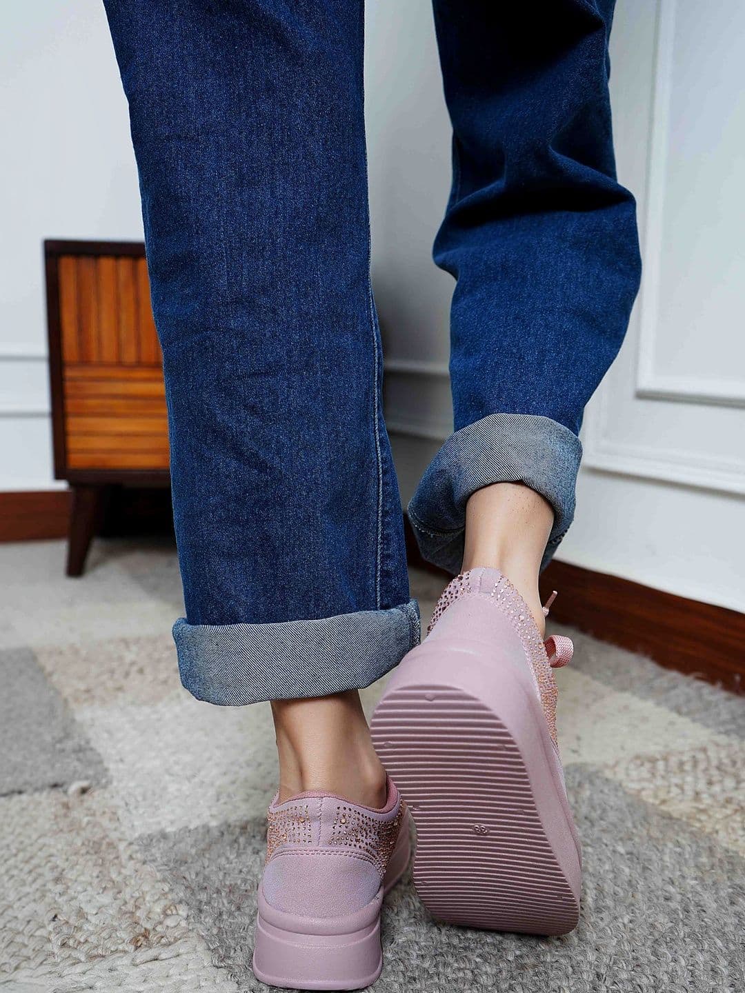 Shezone Women Textured Sneakers thumbnail 5