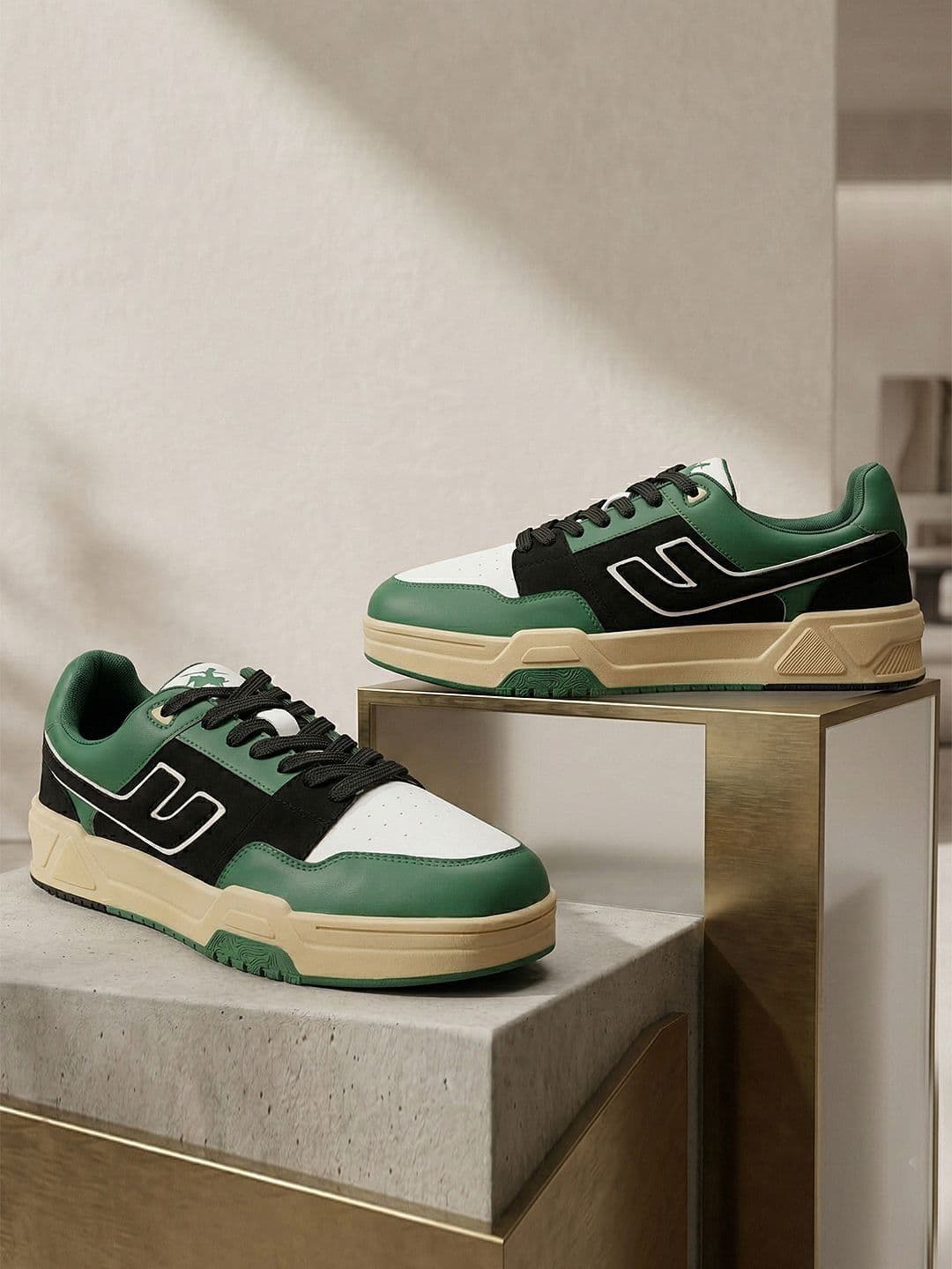 Cantabil Men Colourblocked PU Sneakers thumbnail 4