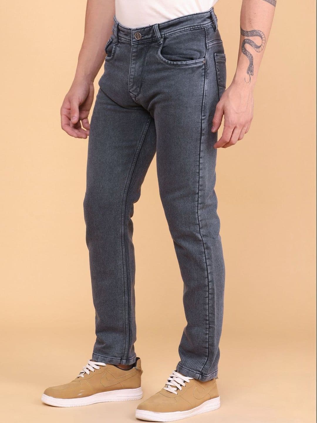 V-Mart Men Slim Fit Mid-Rise Light Fade Jeans thumbnail 4