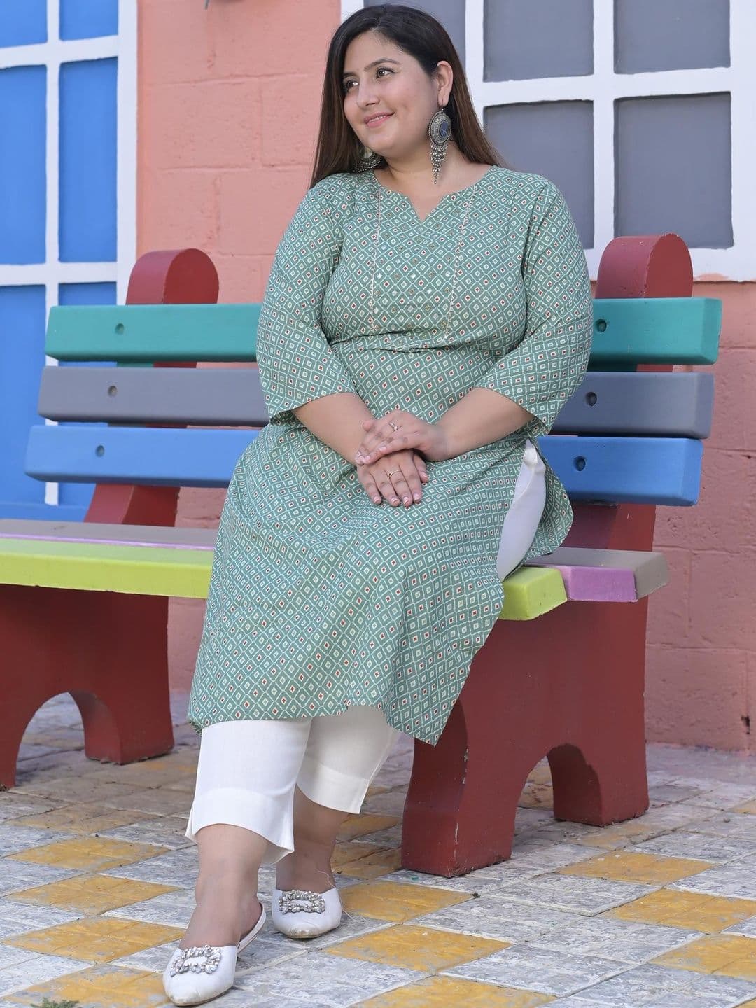 VIFA PLUS Women Geometric Printed Kurta thumbnail 2