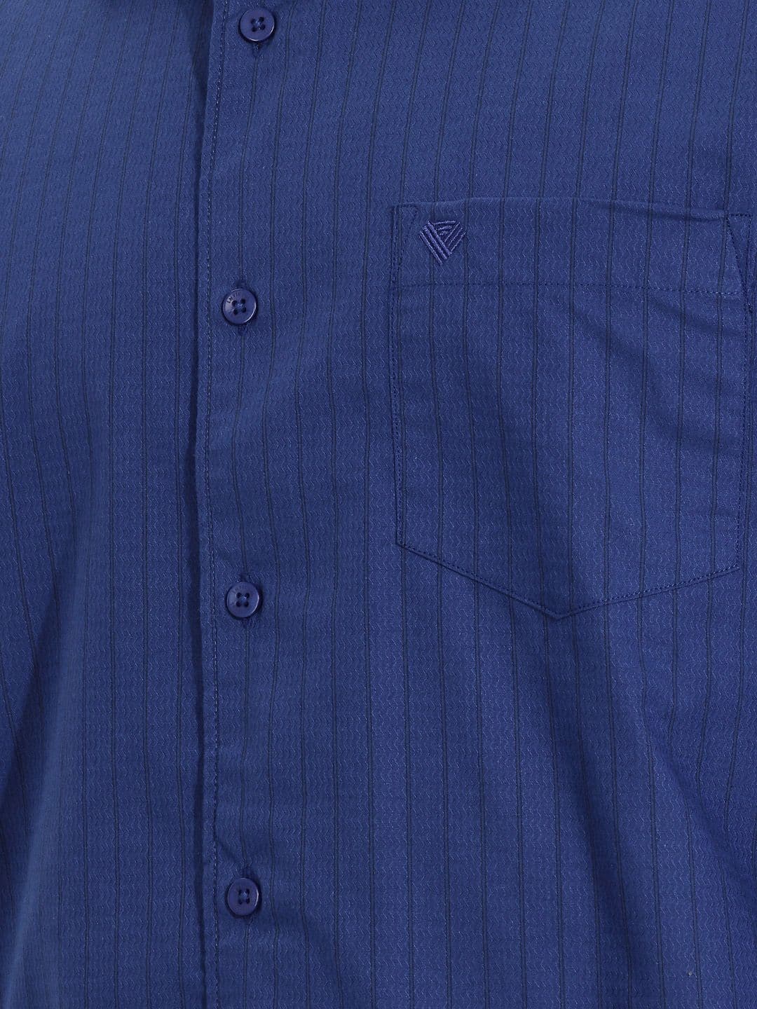 INVICTUS Vertical Striped Slim-Fit Pure Cotton Formal Shirt thumbnail 2