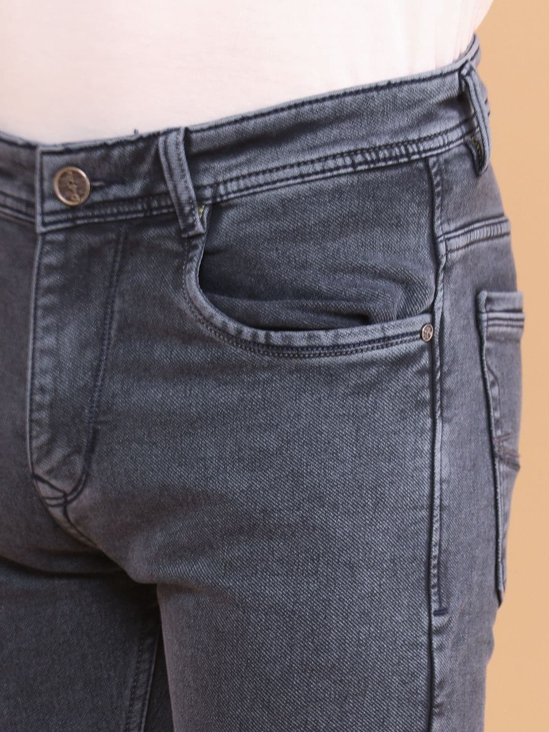 V-Mart Men Slim Fit Mid-Rise Light Fade Jeans thumbnail 6