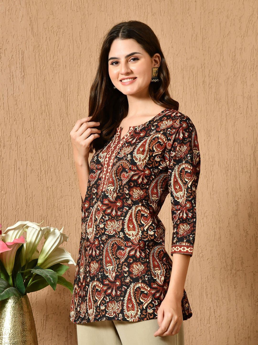 Anouk Rustic Women Paisley Printed Pure Cotton Kurti thumbnail 5