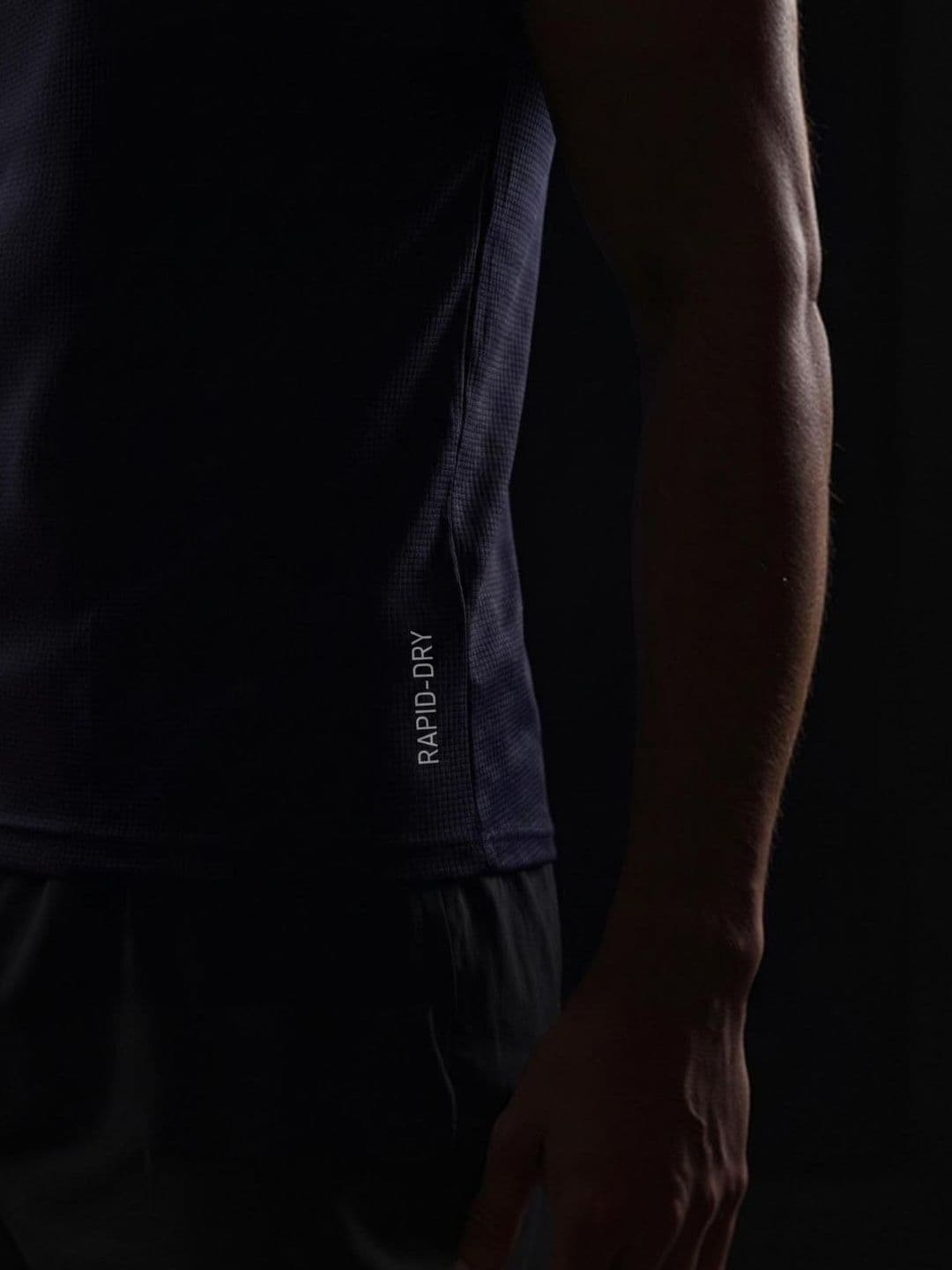 CROSS BENCH Men T-shirt thumbnail 7