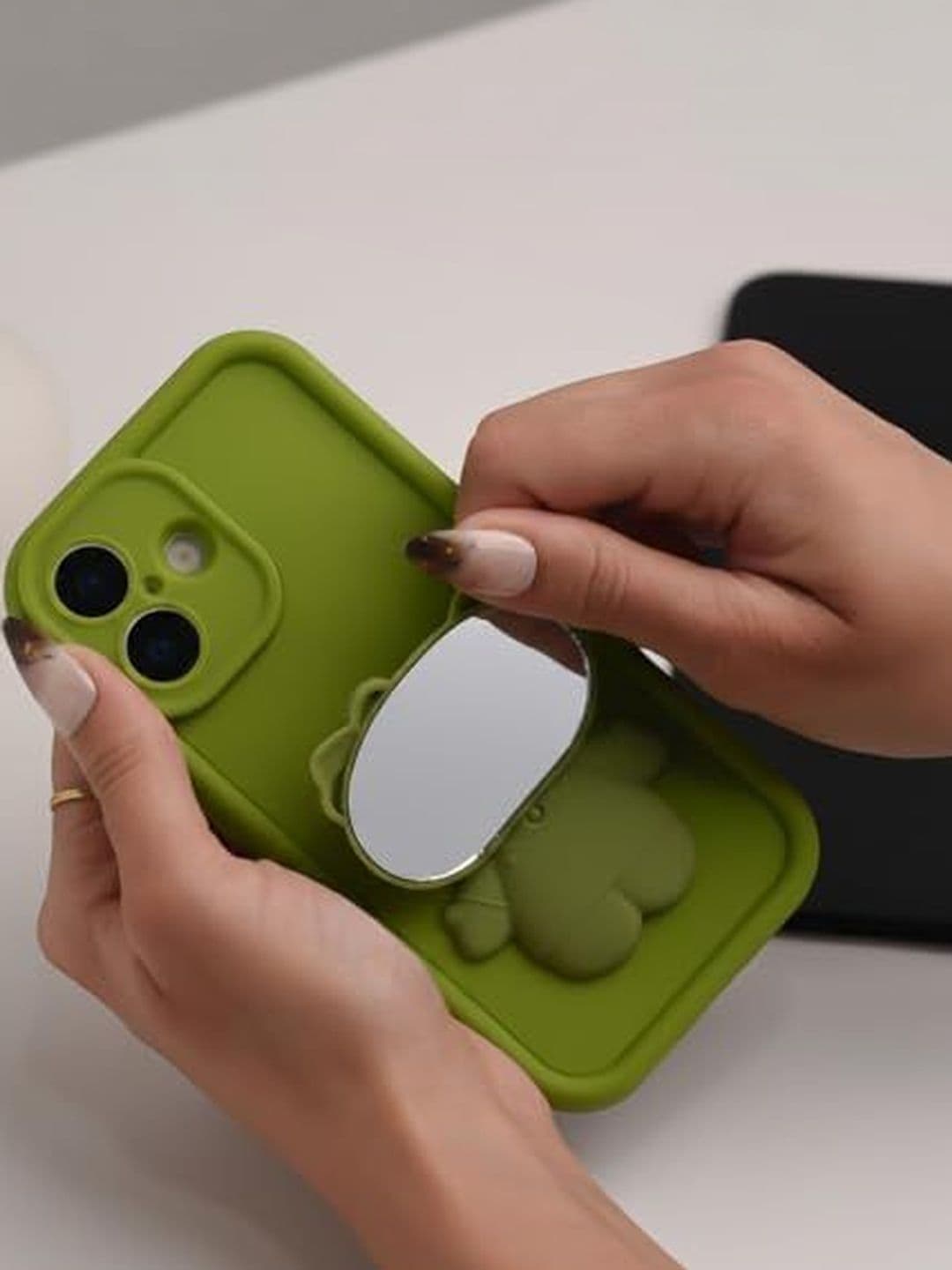 PEEPERLY Quirky Printed iPhone 12 Back Case Mobile Accessories thumbnail 7