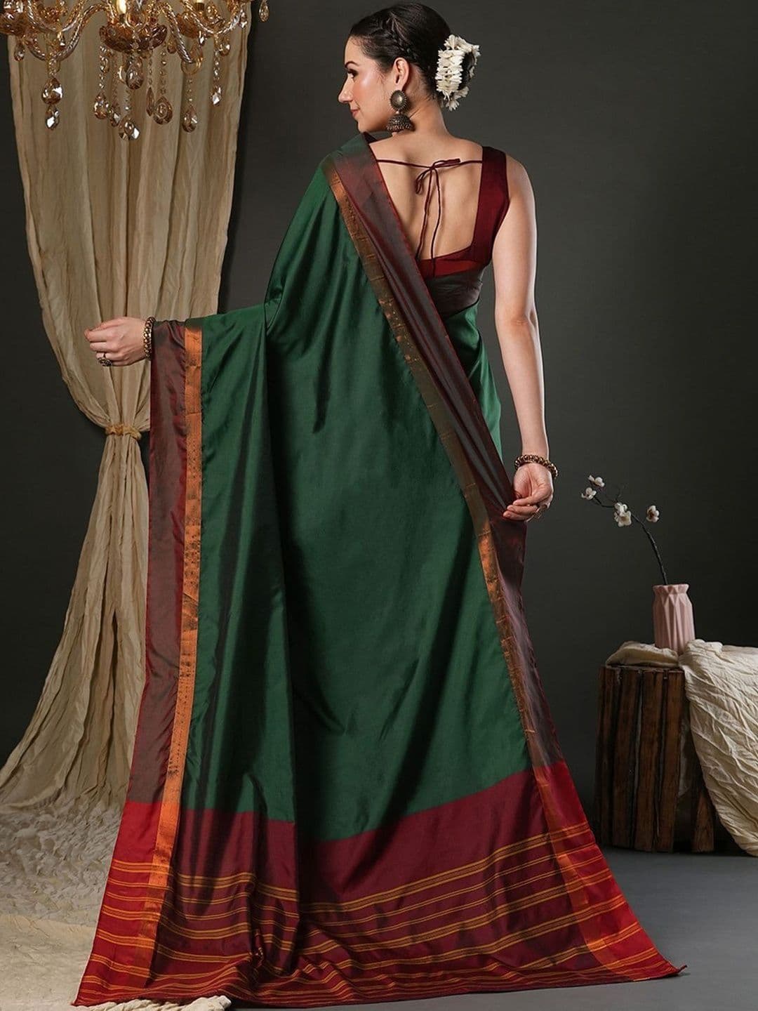 maatirang Woven Design Silk Blend Handloom Saree thumbnail 2