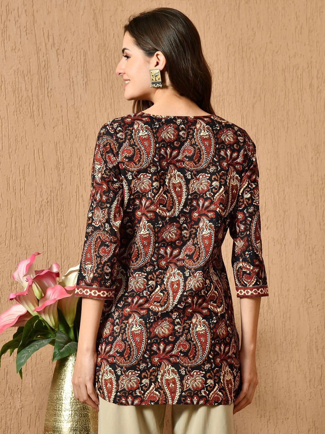Anouk Rustic Women Paisley Printed Pure Cotton Kurti thumbnail 4