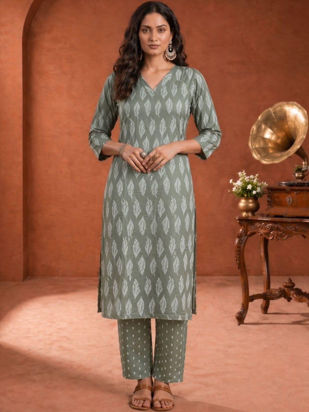 VRIKAA Women Ethnic Motifs Printed Regular Kurta with Trousers - view 1