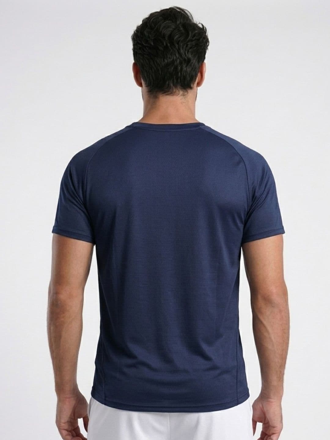 CROSS BENCH Men T-shirt thumbnail 3