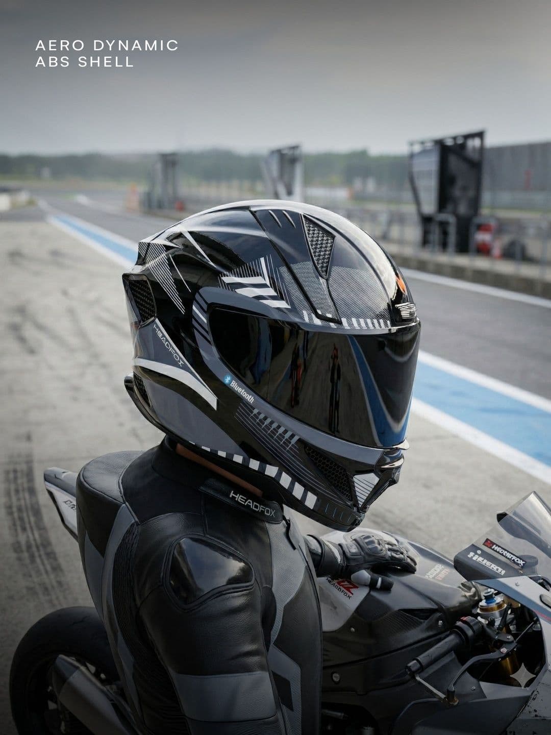 HEADFOX Lightweight Track Sharp 5.3 Smart Bluetooth Helmet thumbnail 3