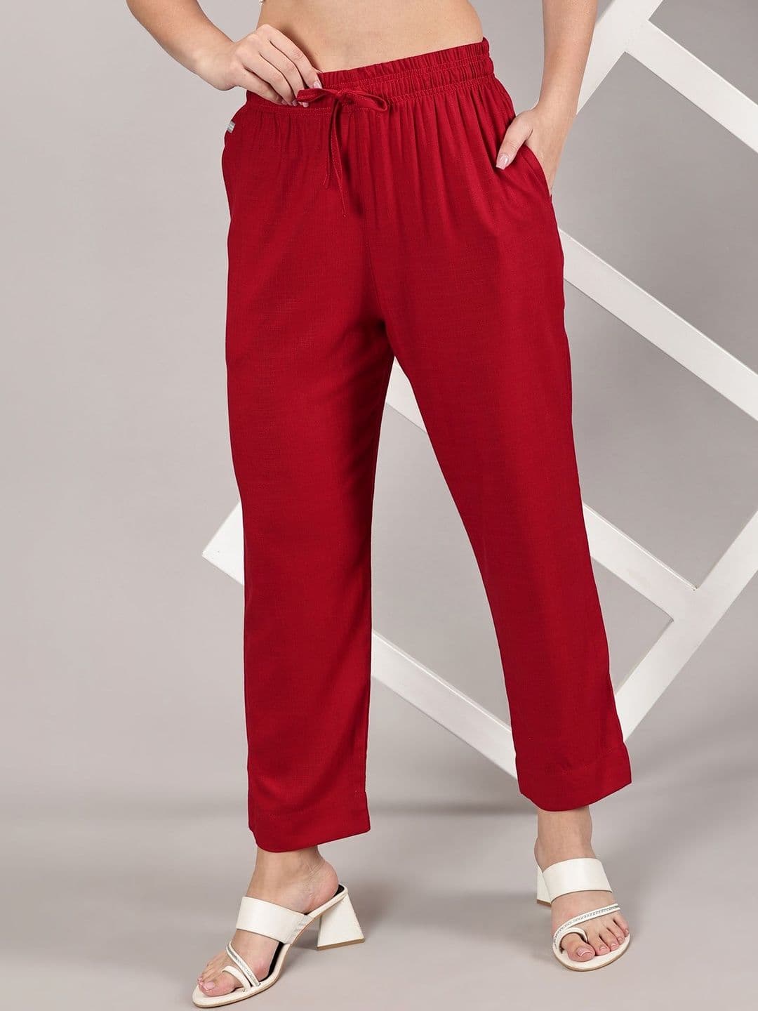 Sadda Fashion Women Relaxed Fit Mid Rise Trousers thumbnail 4