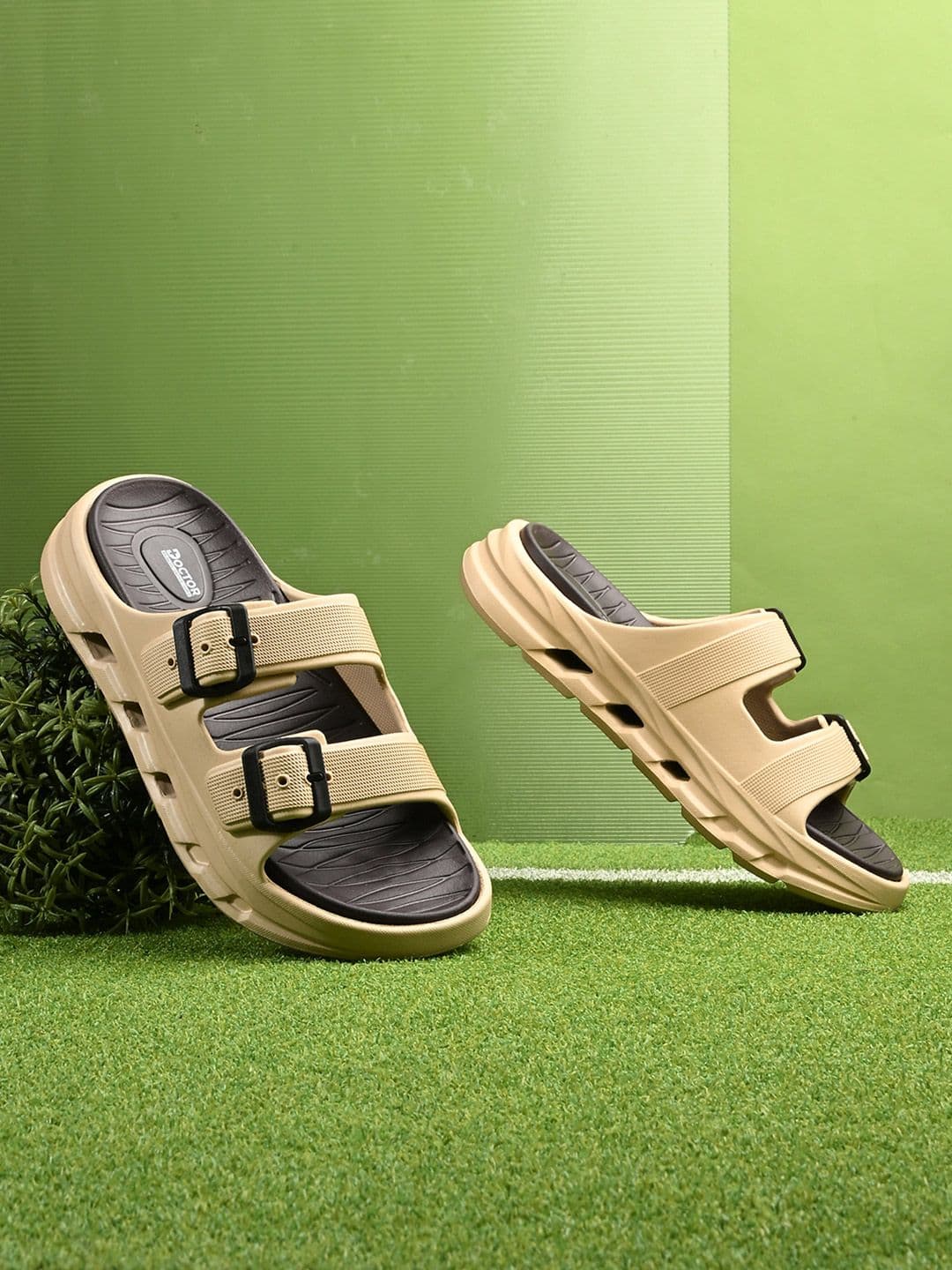 DOCTOR HEALTH SUPER SOFT Men Sliders Flip Flops - view 1