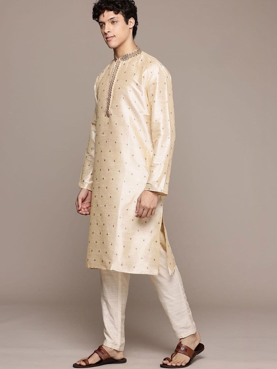 PulseIQ Men Thread Work Kurta thumbnail 7