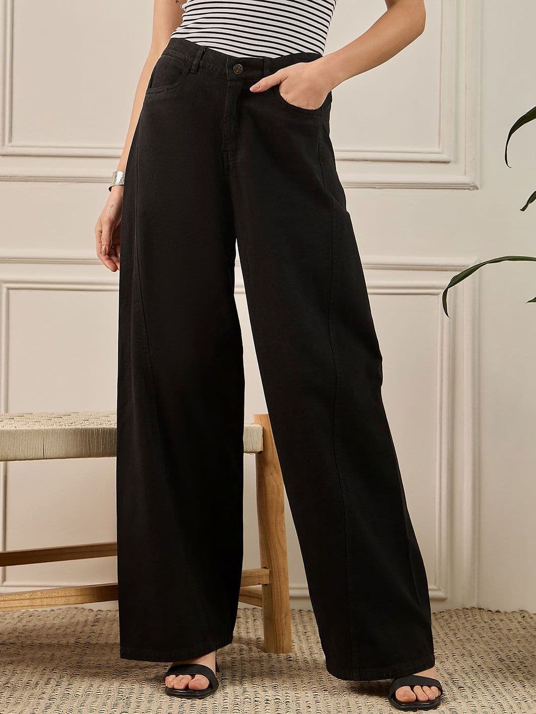 ZUMMER Women Wide Leg Mid-Rise Jeans thumbnail 2