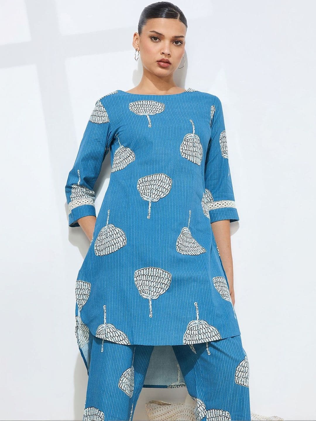Sangria Cotton Printed Tunic with Trousers thumbnail 5