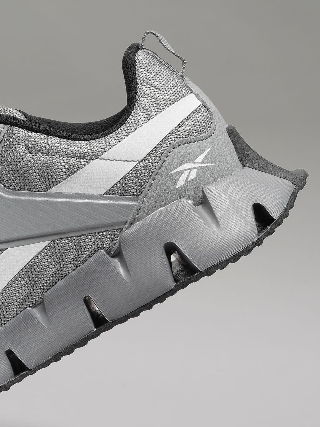 Reebok Men Zig Dynamica Lite Running Non-Marking Shoes thumbnail 5