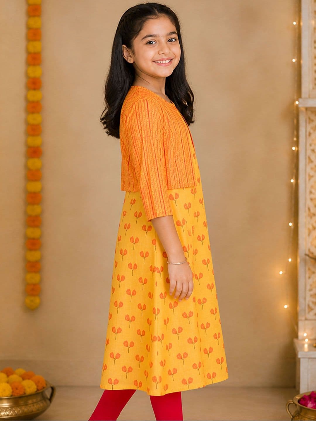 KiddoPanti Girls Cotton Floral Printed Indigo Kurta thumbnail 2