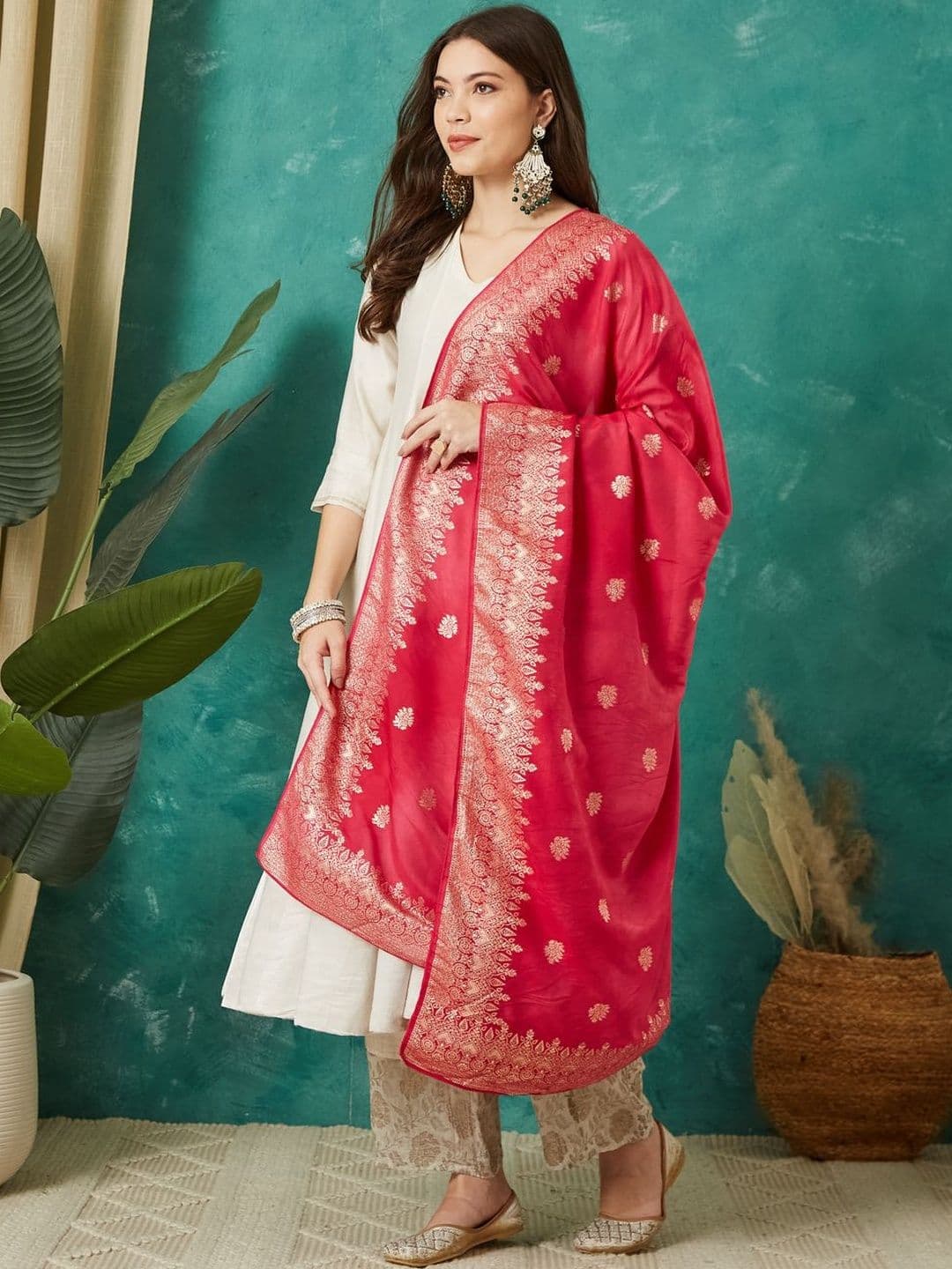 VASVI Ethnic Motifs Woven Design Cotton Silk Dupatta with Zari thumbnail 7