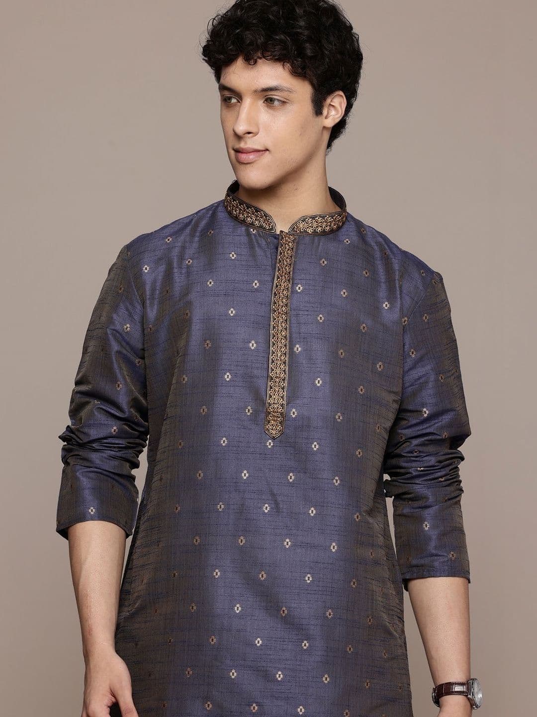 Dincharya Men Thread Work Kurta thumbnail 5