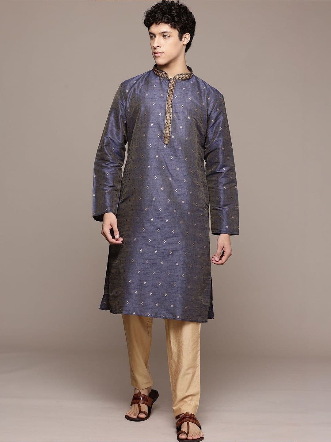 Dincharya Men Thread Work Kurta thumbnail 7