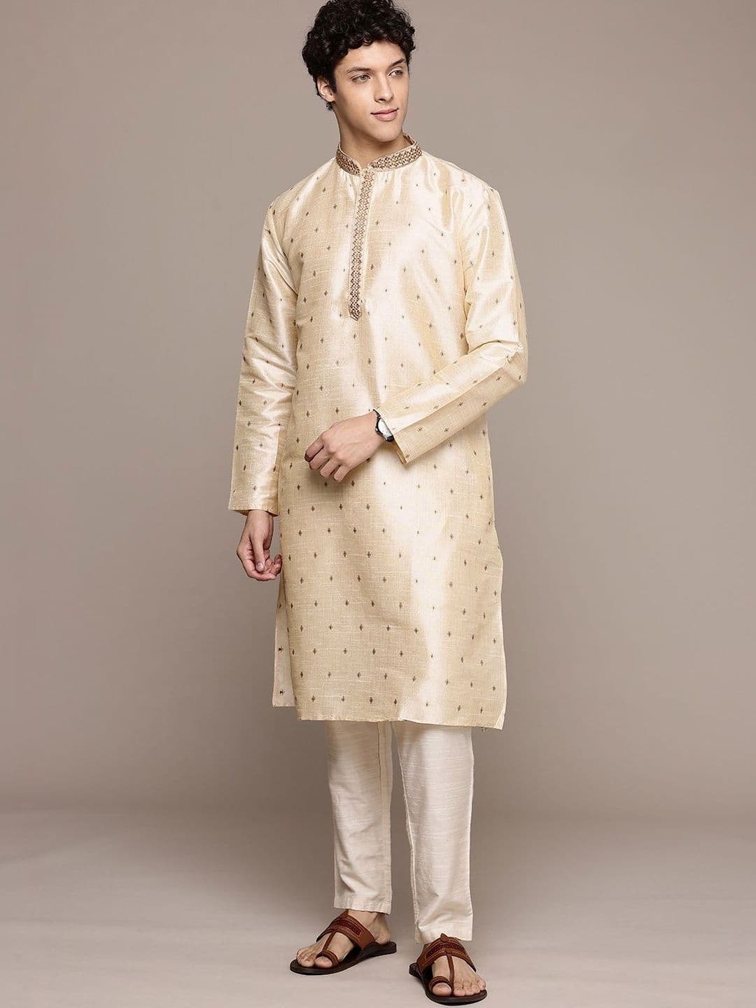 PulseIQ Men Thread Work Kurta thumbnail 4