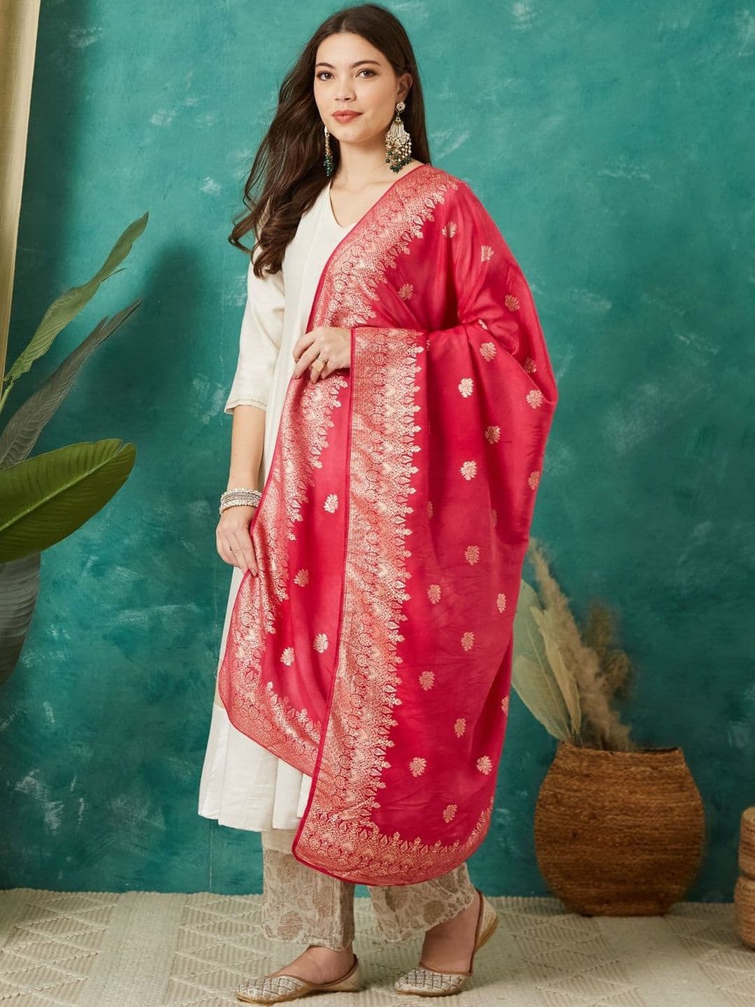 VASVI Ethnic Motifs Woven Design Cotton Silk Dupatta with Zari thumbnail 3