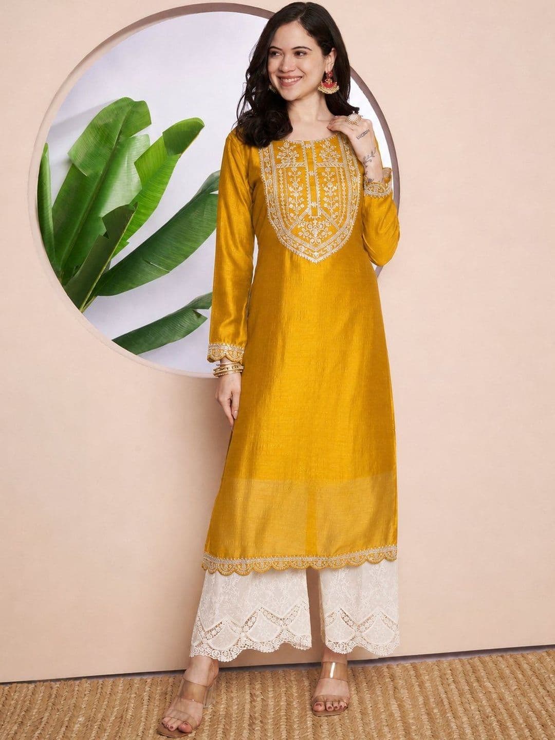 rarethread Women Embroidered Chikankari Kurta thumbnail 3